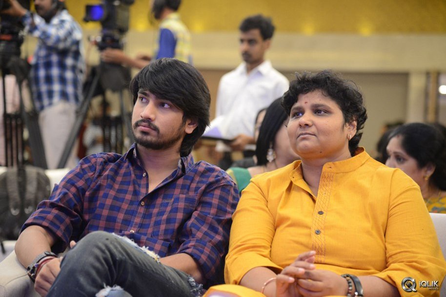 Kalyana-Vaibhogame-Movie-Audio-Launch